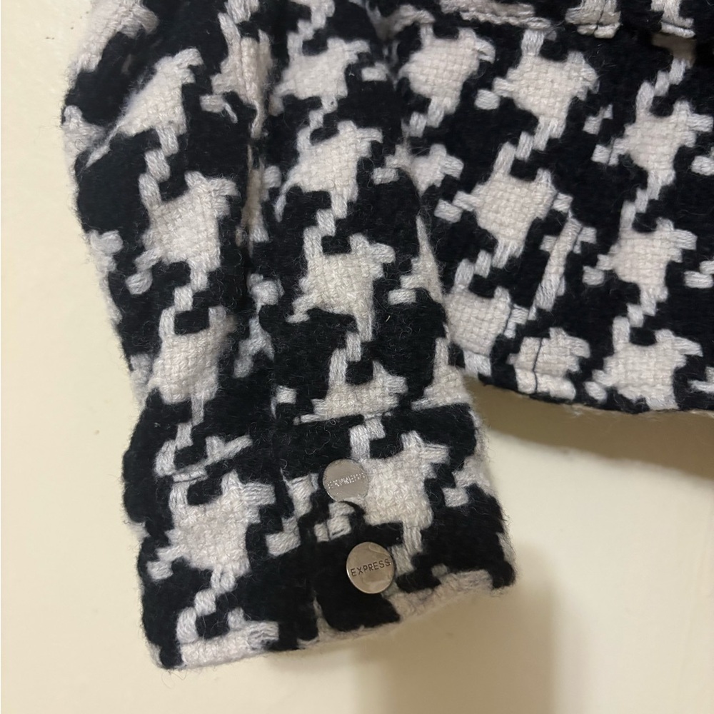 Express Houndstooth Black And White Jacket - image 3
